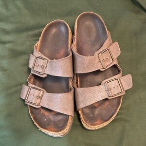 Birkenstock sandal shoe size 6.5 US W